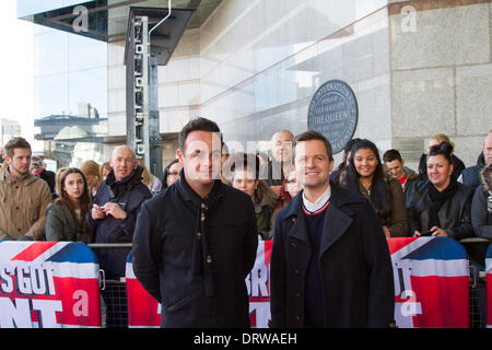 Birmingham, Vereinigtes Königreich. 2. Februar 2014. Ameise und Dez bei Britains Got Talent Castings im ICC in Birmingham UK prominente Credit: Steven Reh/Alamy Live News Stockfoto