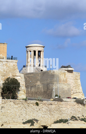 DIE Belagerung BELL WAR MEMORIAL VALLETTA MALTA 5. Dezember 2013 Stockfoto