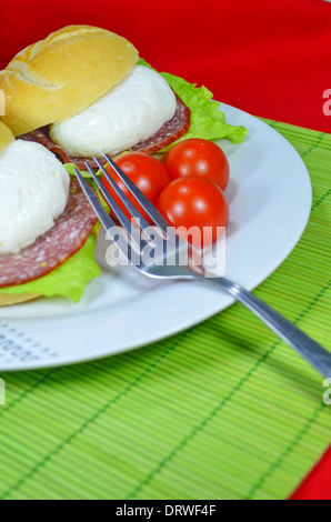 Pochiertes Ei auf Toast Englisch muffin Stockfoto