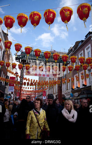 London, UK. 2. Februar 2014. Chinesisches Neujahr 2014, Jahr des Pferdes, wird in London, UK am 2. Februar 2014 gefeiert.  Londons chinesischen Neujahrsfest sind die größten Feierlichkeiten außerhalb Asiens, und in China Town und dem Trafalgar Square stattfinden. Bildnachweis: Adina Tovy/Alamy Live-Nachrichten Stockfoto