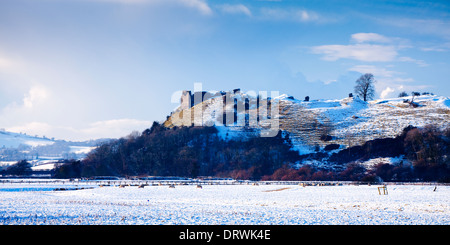 Dryslwyn Schloss Fluss Towy in der Nähe von Llandeilo Carmarthenshire Wales im Schnee Stockfoto