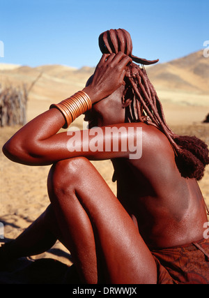 Himbas, Serra Cafema, Namibia, Afrika. Stockfoto