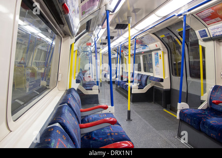 Eine leere London U-Bahn Wagen Stockfoto