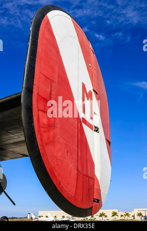 Die abgerundeten Twin Boom Leitwerk WW2 B24 Liberator Bomber Flugzeug Stockfoto