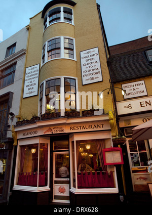 Englisch ist Seafood Restaurant in den Gassen in Brighton Stockfoto