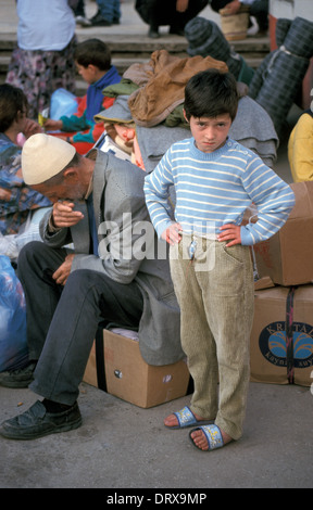 Kosovo-Flüchtlinge vertrieben aus dem Krieg im Kosovo UN Durchgangslager in Tirana im Jahr 1999, Albanien Stockfoto