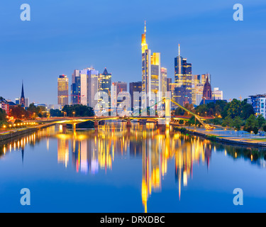 Frankfurt nach Sonnenuntergang Stockfoto