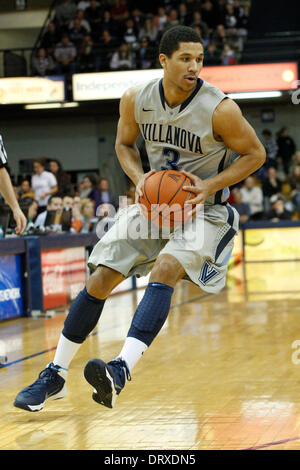 3. Februar 2014: Villanova Wildcats bewachen Josh Hart (3) in Aktion bei den NCAA-Basketball-Spiel zwischen dem Xavier Musketeers und Villanova Wildcats im Pavillon in Villanova, Pennsylvania. Villanova Wildcats gewann 81-58. (Christopher Szagola/Cal Sport Media) Stockfoto