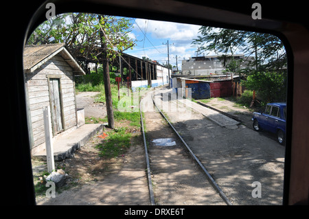 Kuba: Bestandteil der Hershey Electric Railway zwischen Havanna und Matanzas. Casa Blanca verlassen Stockfoto