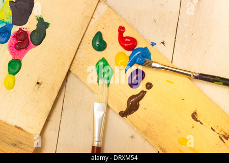 Farbe und Pinsel Stockfoto
