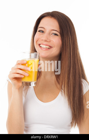 Hübsche junge Frau mit einem Glas Orangensaft, isoliert auf weiss Stockfoto