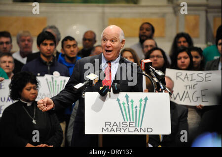 Baltimore, Maryland, USA. 3. Februar 2014. Senator BENJAMIN CARDIN, D -MD, spricht auf einer Kundgebung mit Glauben Führer Erhöhung des Mindestlohns in seinem Staat zu unterstützen. Gouverneur von Maryland, hat Martin O'Malley Erhöhung der staatlichen Mindestlohns auf $10.10 eine Stunde bis 2016 oberste Priorität für seine letzte Legislaturperiode, einschließlich eines Vorschlags, künftige Erhöhungen um Inflation zu binden. Bildnachweis: Jay Mallin/ZUMAPRESS.com/Alamy Live-Nachrichten Stockfoto