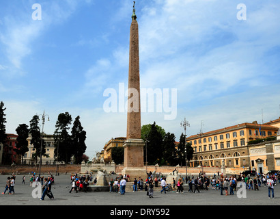 Ägyptische Obelisken auf der Piazza del Popolo, Rom, Italien Stockfoto