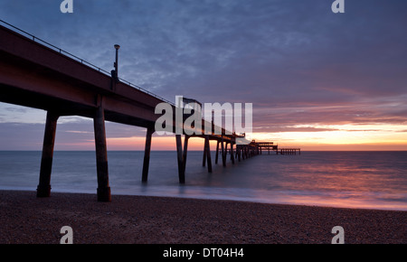 Sonnenaufgang am Deal Pier, Kent. Stockfoto