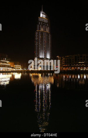 Gebäude in der Nacht Dubai Luxus Stockfoto