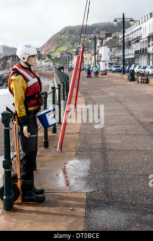 Sidmouth, Devon, England. Februar 2014. Die Jura-Küste am östlichen Ende der Promenade Sidmouth. Stockfoto