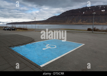 Behinderten Parkplätze vor Ort in abgelegenen Gegend, Sudavik, Island Stockfoto