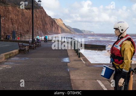 Sidmouth, Devon, England. Februar 2014. Die Jura-Küste am östlichen Ende der Promenade Sidmouth. Stockfoto