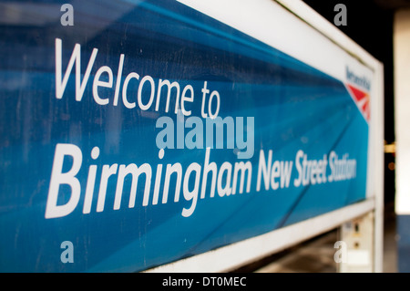 Herzlich Willkommen Sie in Birmingham New Street Station Zeichen, Birmingham, UK Stockfoto