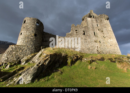 Loch Awe, Schottland. Malerische Aussicht auf die Süd-Ost-Fassade des Kilchurn Castle am Loch Awe. Stockfoto