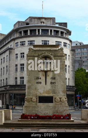 Das Cenotaph-Kriegsdenkmal im Zentrum von Bristol, England, Großbritannien Stockfoto