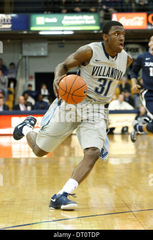 3. Februar 2014: Villanova Wildcats guard Dylan Ennis (31) in Aktion bei den NCAA-Basketball-Spiel zwischen dem Xavier Musketeers und Villanova Wildcats im Pavillon in Villanova, Pennsylvania. Villanova Wildcats gewann 81-58. (Christopher Szagola/Cal Sport Media) Stockfoto