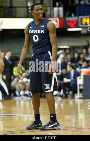 3. Februar 2014: Xavier Musketeers bewachen Semaj Christon (0) reagiert während der NCAA Basketball-Spiel zwischen dem Xavier Musketeers und Villanova Wildcats im Pavillon in Villanova, Pennsylvania. Villanova Wildcats gewann 81-58. (Christopher Szagola/Cal Sport Media) Stockfoto