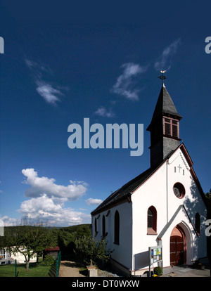 Kleine weiße Kapelle in Engenhahn im Taunus, Deutschland Stockfoto