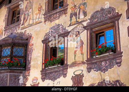 Hotel Gasthof Stern 16. Jahrhundert im Kirchweg, gebaut 1573, im alten Teil der Stadt Oetz in Tirol, Österreich Stockfoto