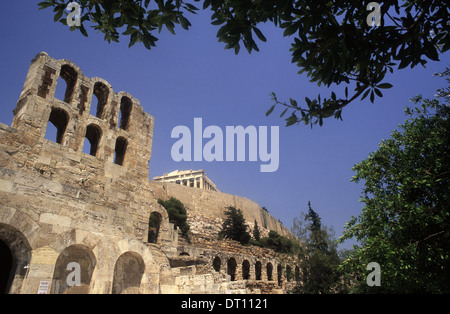 Das Odeon des Herodes Atticus, auch Herodeion oder Herodion genannt; ein römisches Steintheater am Südwesthang der Akropolis von Athen in Griechenland. Stockfoto