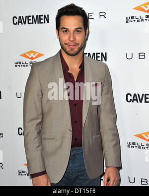 Los Angeles, Kalifornien, USA. 5. Februar 2014. Skylar Astin an der Los Angeles-Premiere von "Höhlenmenschen" am Arclight Theater in Hollywood, Kalifornien am 5. Februar 2014 statt. 2014-Credit: D. Long/Globe Photos/ZUMAPRESS.com/Alamy Live-Nachrichten Stockfoto