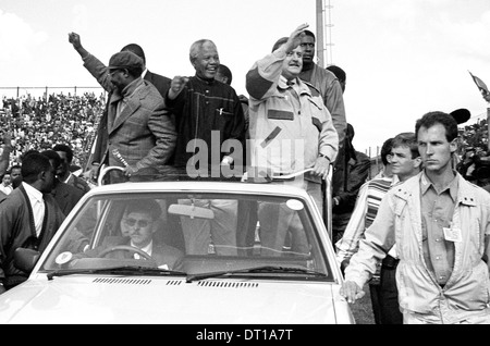 NELSON MANDELAS ANC, BUTHELEZI IFP UND PIK BOTHA NP ADRESSE EINE FRIEDENSKUNDGEBUNG ÖSTLICH VON JOHANNESBURG VOR 1994 DEMOKRATISCHE Stockfoto