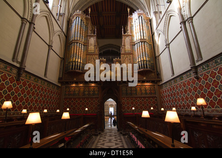 Rochester Kathedrale in Rochester Kent Vereinigtes Königreich im Winter Stockfoto