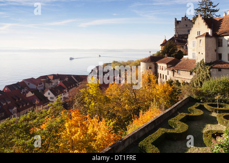 Blick von der Terrasse des neuen Schlosses, die alte Burg und den Bodensee, Meersburg, Baden-Württemberg, Deutschland Stockfoto