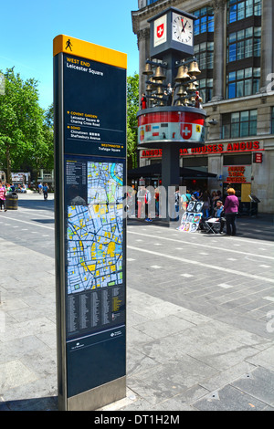 Gut lesbare London Straßenschild Inserat Westend Reisezielen rund um Leicester Square in der Nähe Stockfoto