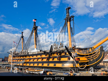 HMS Victory in Portsmouth Historic Dockyard, Portsmouth, Hampshire, England, Vereinigtes Königreich, Europa Stockfoto