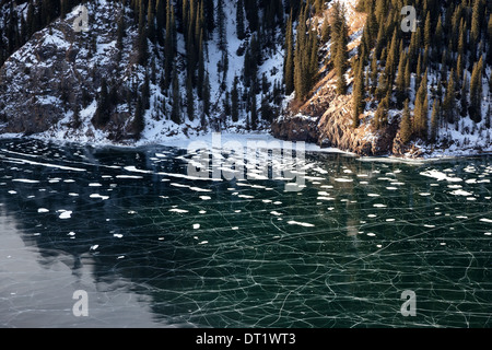 Mittlere Kolsay See im Tien-Shan-Gebirge, Kasachstan Stockfoto