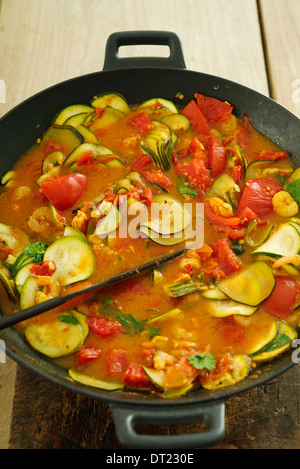 Zucchini curry Garnelen Stockfoto