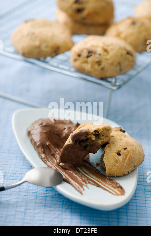 Chocolate Chip Cookies und Fleur de sel Stockfoto