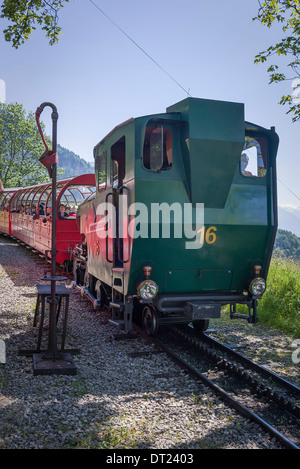 Eisenbahn-Zugverbindung zwischen Brienz und Rothorn in der Schweiz Stockfoto