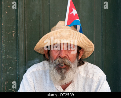 Porträt von einem lokalen kubanischen Mann, Habana Vieja, Havanna, Kuba, Karibik Stockfoto