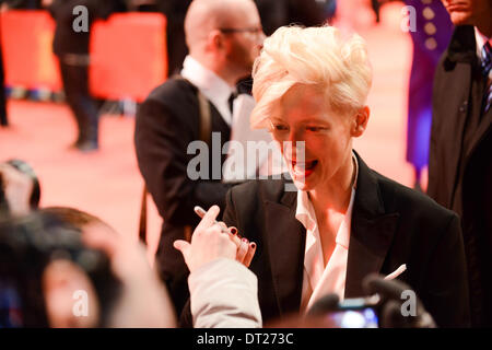 BERLIN, Deutschland, 6. Februar 2014. Tilda Swinton besucht "The Grand Budapest Hotel" Premiere auf die 64. jährliche Berlinale International Film Festival im Berlinale-Palast am 6. Februar 2014 in Berlin, Deutschland. Bildnachweis: Janne Tervonen/Alamy Live-Nachrichten Stockfoto