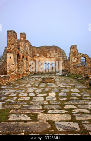 Die Agios Achilleios Basilika (10. Jahrhundert), Agios Achilleios Inselchen, Prespa See Mikri ("klein"), Florina, Mazedonien, Griechenland. Stockfoto