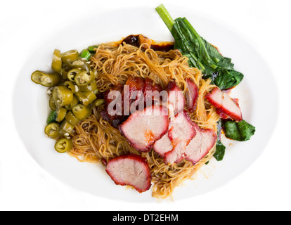 Chinesischen Char Siu gegrilltes Schweinefleisch und Nudeln Stockfoto