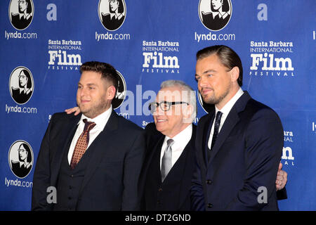 Santa Barbara, CA USA 6. Februar 2014 präsentiert die Santa Barbara International Filmfestival, Regisseur Martin Scorsese und Schauspieler Leonardo DiCaprio mit dem Kino Vanguard Award. Foto L r: Jonah Hill, Martin Scorsese und Leonardo DiCaprio. Stockfoto