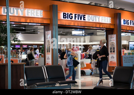 Großen fünf Duty free Shop am Flughafen von Kapstadt in Südafrika Stockfoto