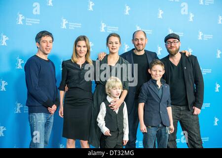 Berlin, Deutschland. 7. Februar 2014. Regisseur Edward Berger präsentiert den neuen Film '' Jack'' im Berlinale mit den Schauspielern Ivo Pietzcker und Luise Heyer. Goncalo Silva/NurPhoto/ZUMAPRESS.com/Alamy © Live-Nachrichten Stockfoto