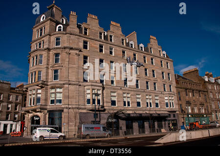 Dundee, Schottland, Vereinigtes Königreich. 7. Februar 2014. Die Malmaison ist ein Hotel im französischen Stil luxuriöse und exklusive formell das historische Tay Hotel und ist ein C-Gebäude aufgeführt. Eröffnungstag war auf Donnerstag, 6. Februar 2014 in Dundee. Seitenansicht des Malmaison Hotel. Bildnachweis: Dundee Photographics / Alamy Live News Stockfoto