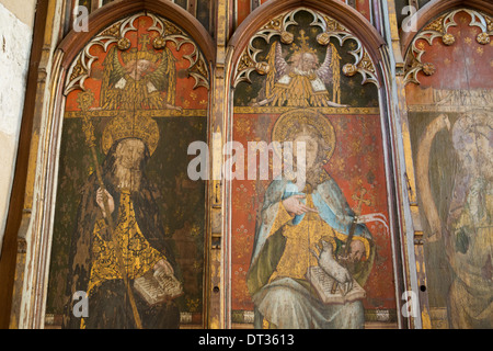 St-Einkaufsmöglichkeiten und St. Agnes. Mittelalterliche Lettner in Ranworth Kirche, Norfolk Broads, UK Stockfoto