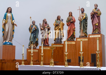 Florida Ave Maria, religiöse Gemeinschaft, Oratorium, Kirche, Kathedrale, römisch-katholisch, innen, 12 zwölf Apostel, Statuen, Maria, Altar, Besucher reisen tr Stockfoto